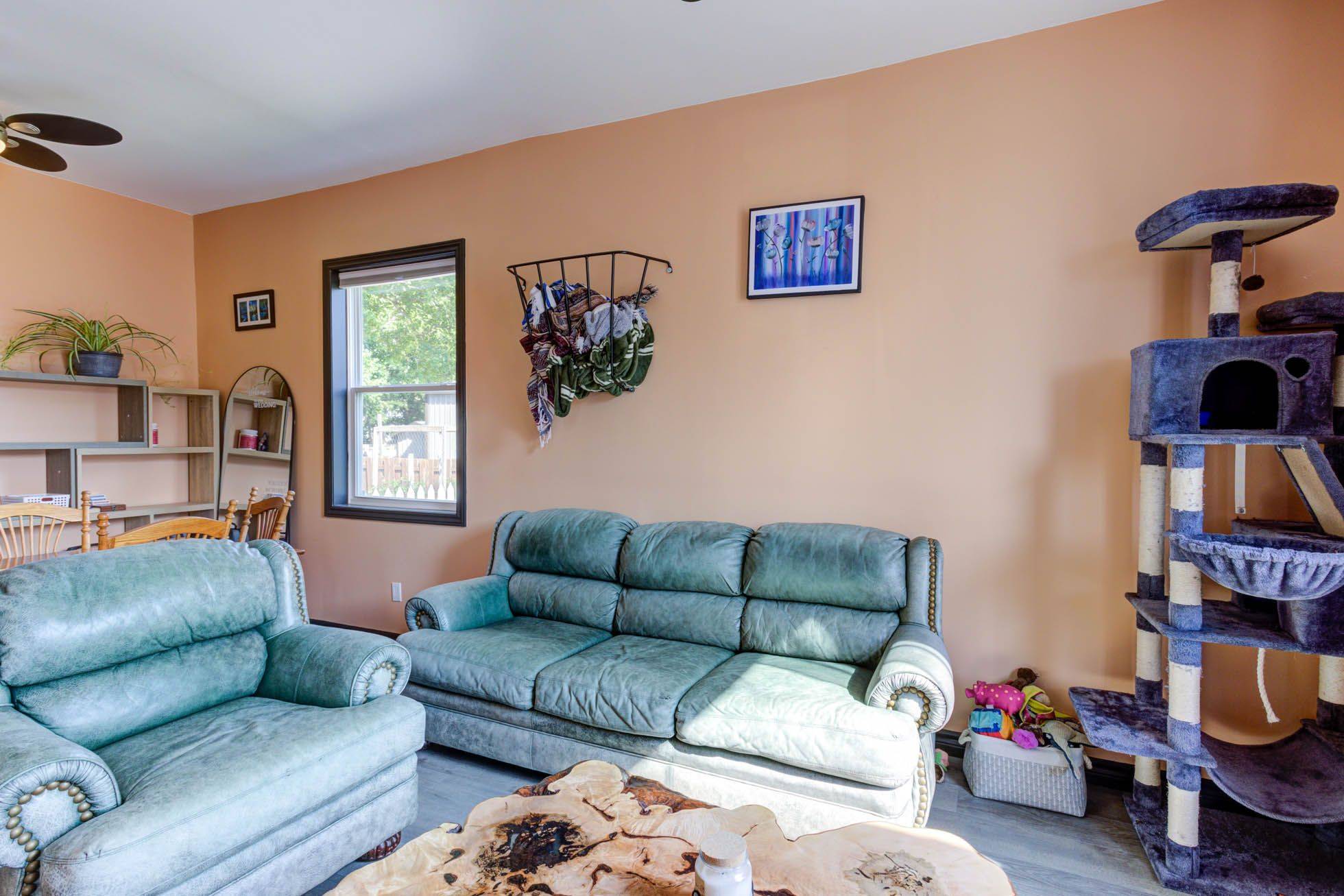 276 12TH ST, Hanover, ON N4N 1V3