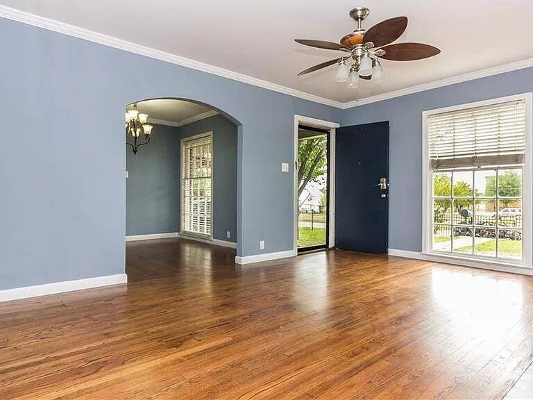 2514 W Jefferson Boulevard, Dallas, TX 75211