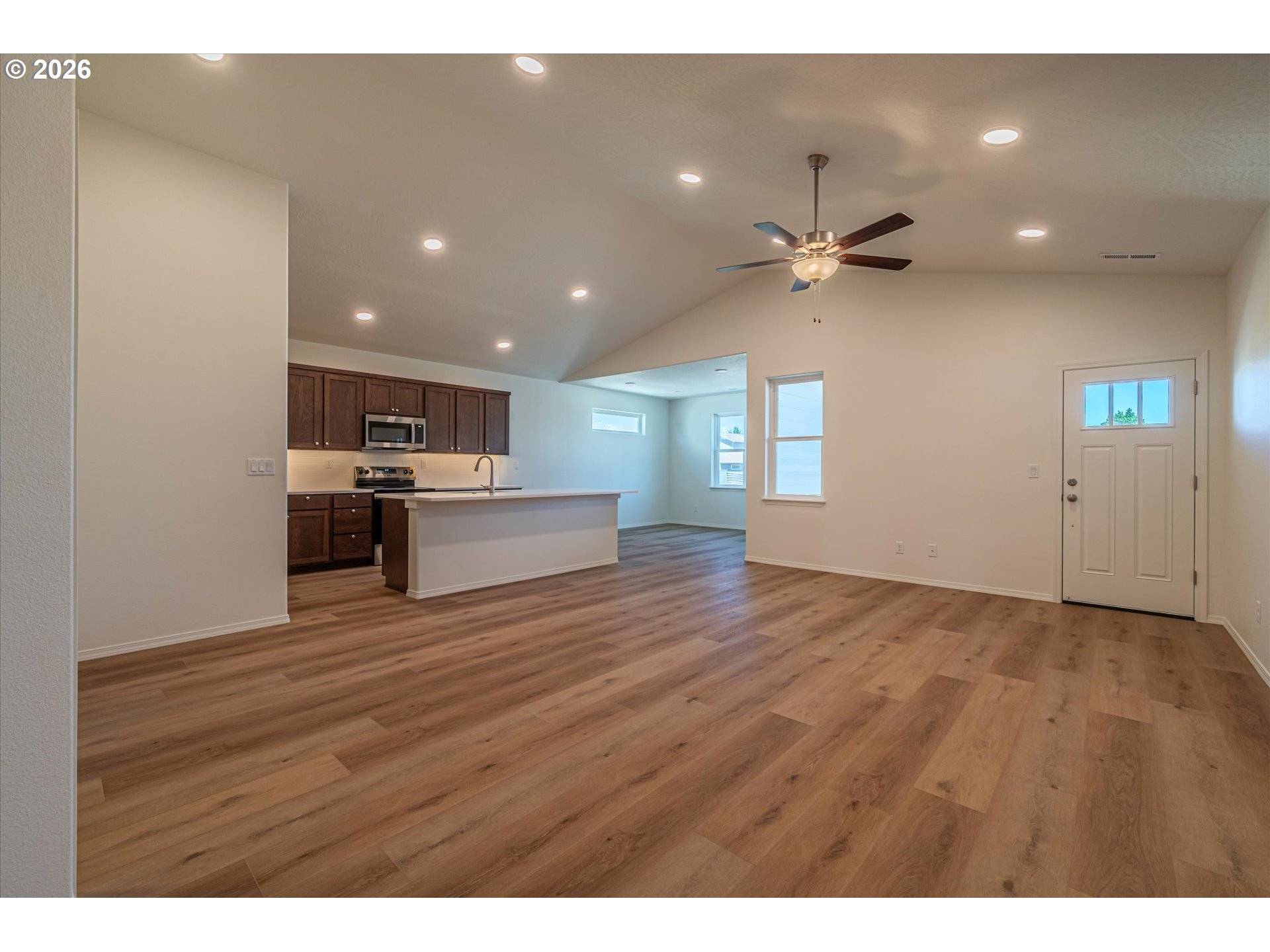 761 SPYGLASS DR, Bandon, OR 97411