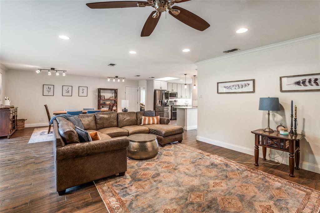 3208 Whitehall Drive, Dallas, TX 75229