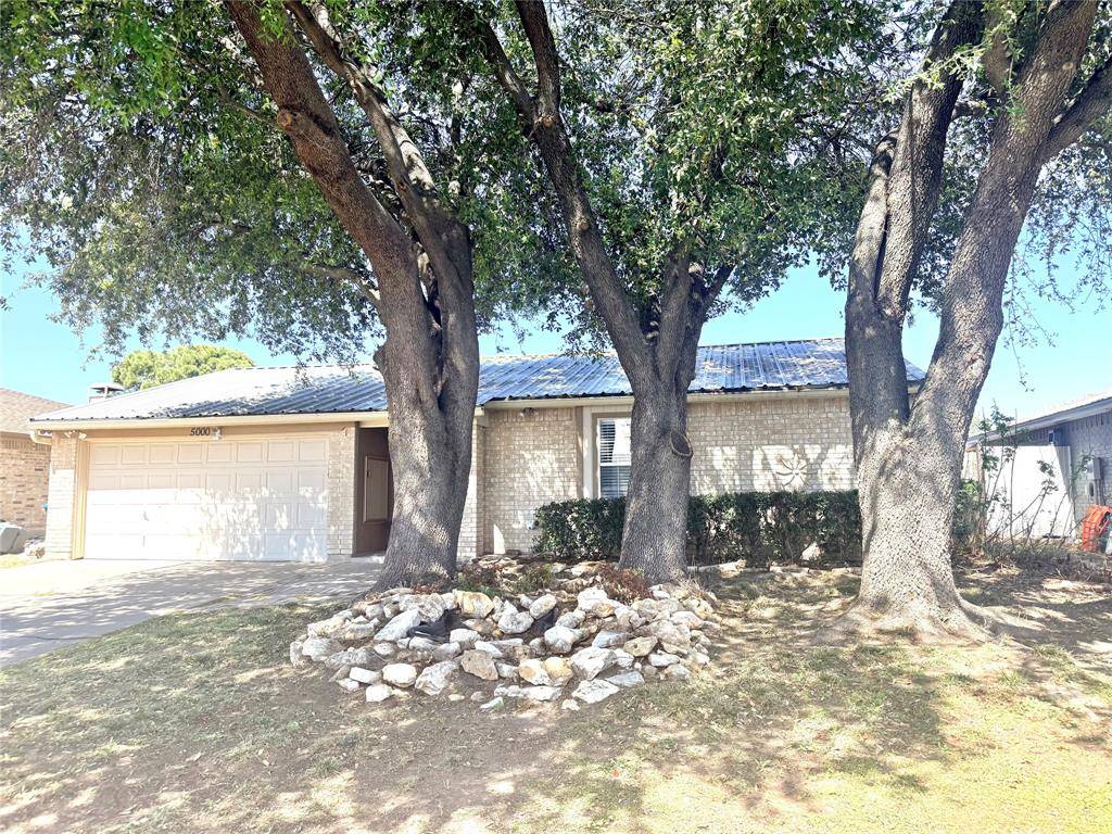 5000 Mill Creek Trail, Fort Worth, TX 76179