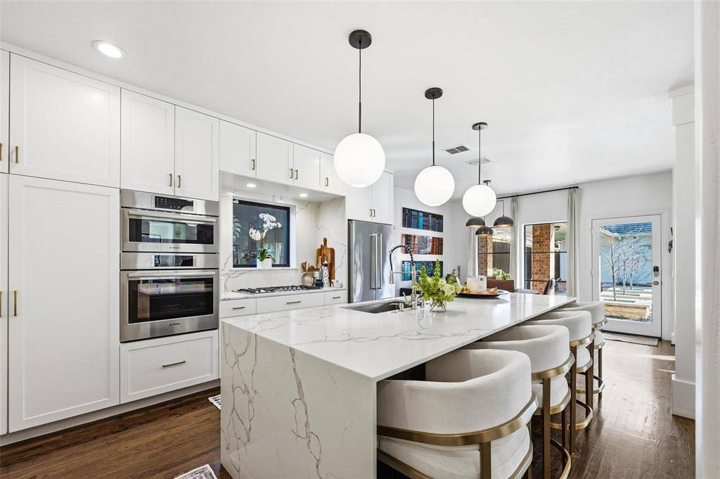 5338 Goodwin Avenue, Dallas, TX 75206