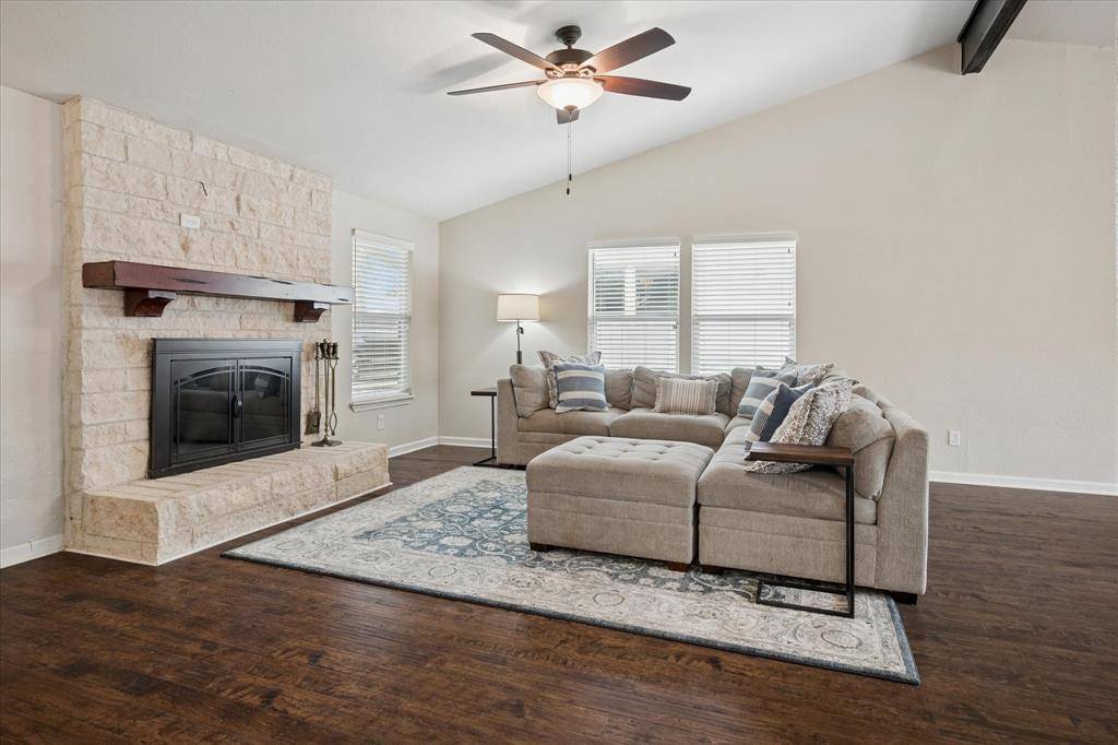 800 Woodland Way, Richardson, TX 75080