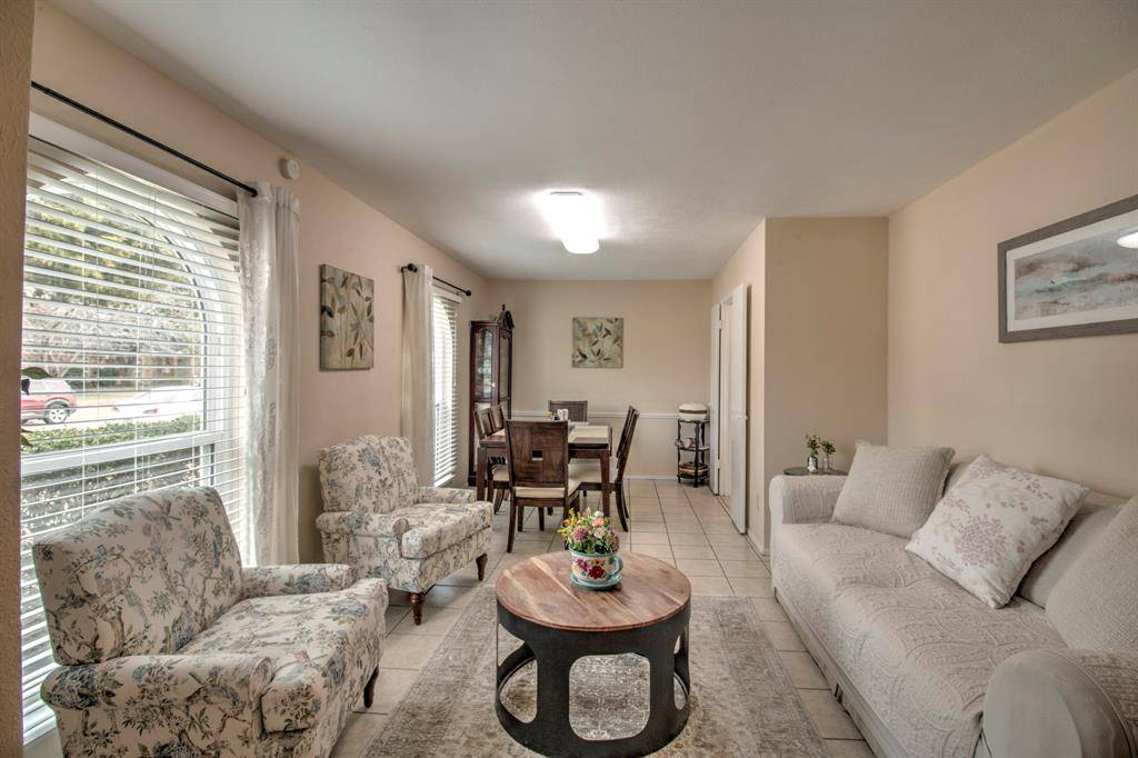 2810 Landershire Lane, Garland, TX 75044