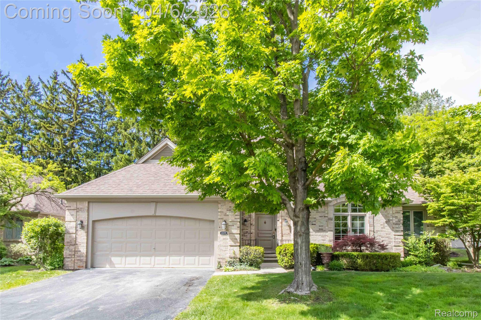 22170 ORCHARD WAY, Beverly Hills Village, MI 48025