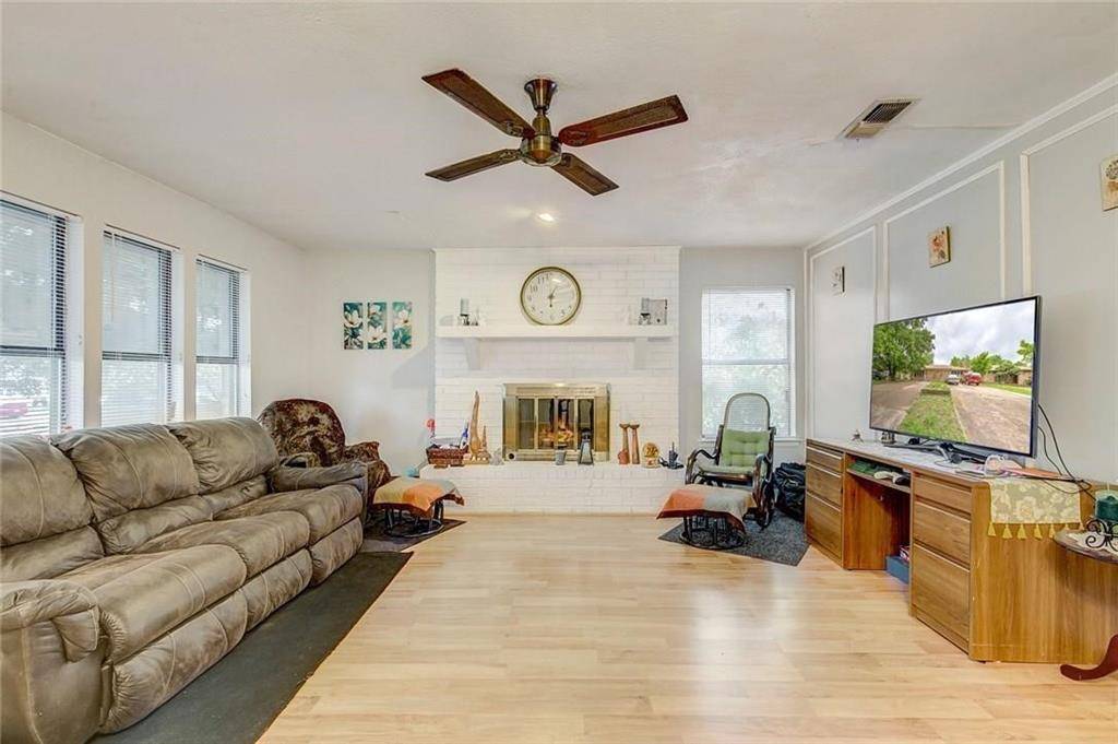 1908 Reever Street, Arlington, TX 76010