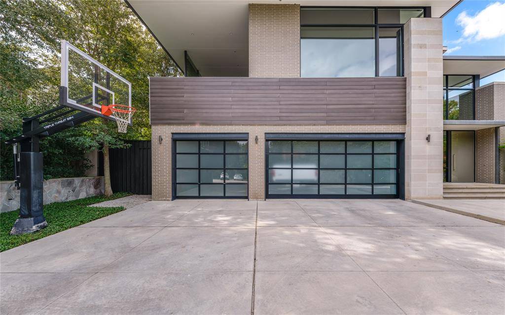 5420 Surrey Circle, Dallas, TX 75209