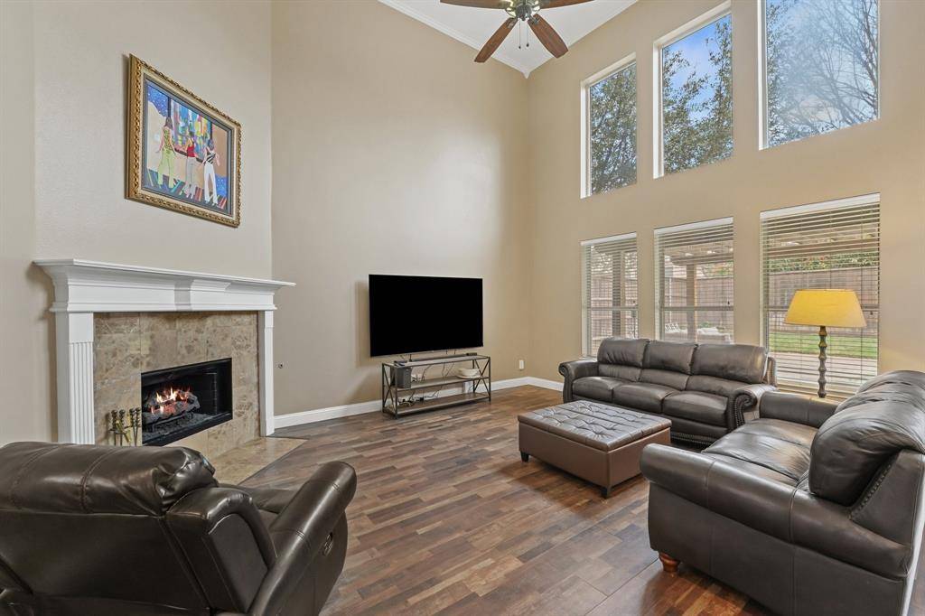 1803 Copper Leaf Drive, Corinth, TX 76210