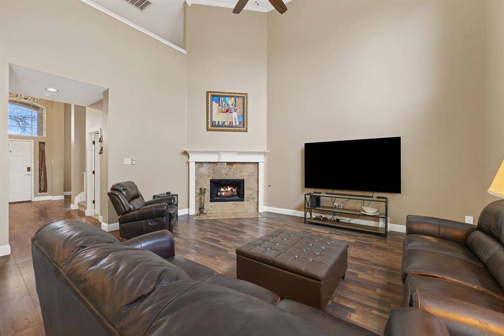 1803 Copper Leaf Drive, Corinth, TX 76210