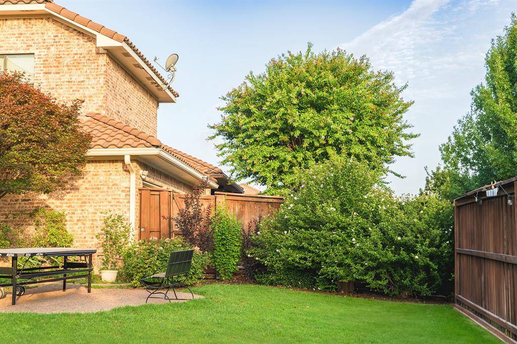 6527 Barcelona, Irving, TX 75039