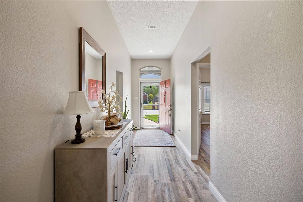 1225 Whitehorse Drive, Lewisville, TX 75077