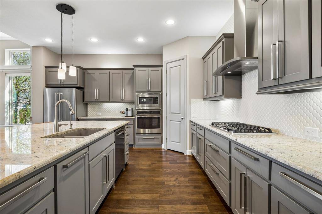 10589 Plumwood Parkway, Dallas, TX 75238