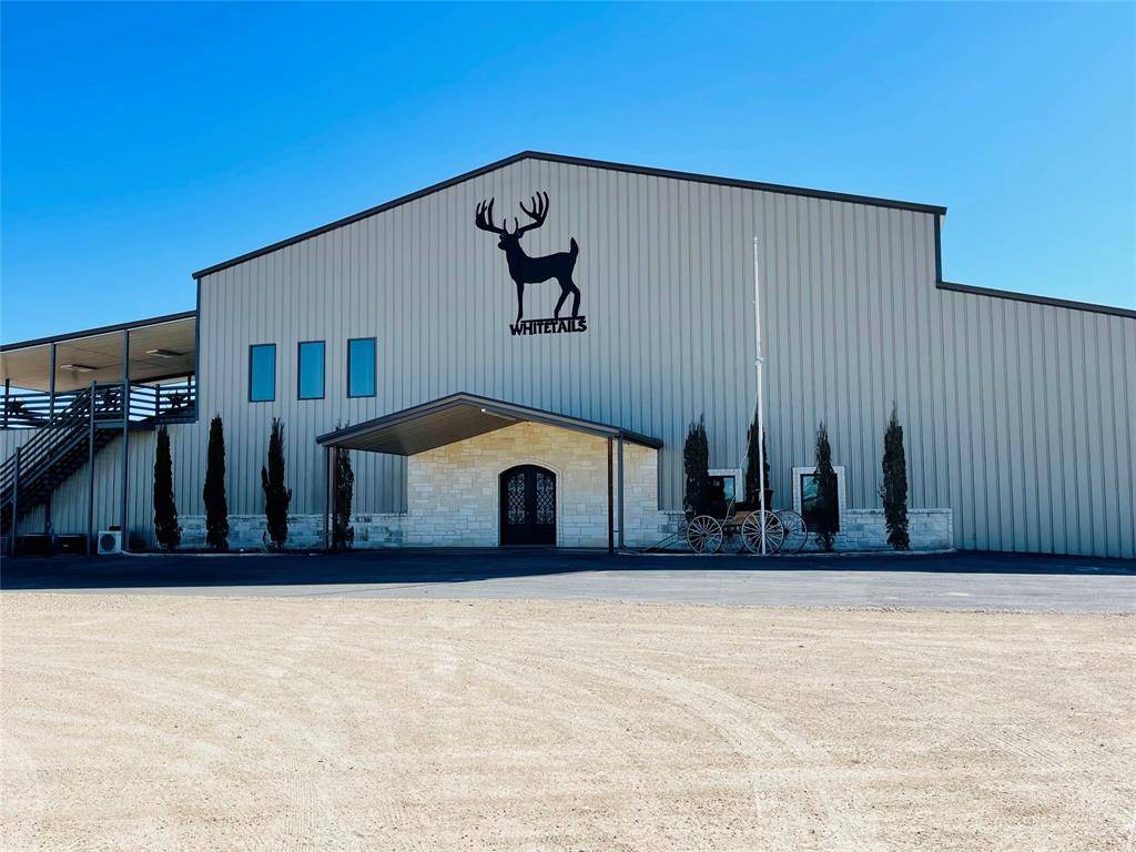 1089 Tennyson Road, Bronte, TX 76933