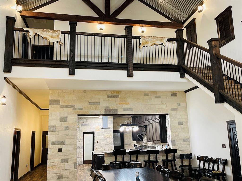 1089 Tennyson Road, Bronte, TX 76933