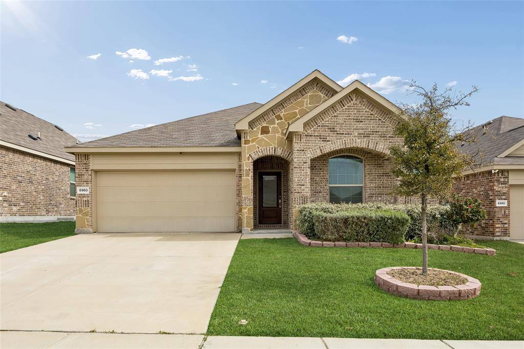 6960 Falconer Way, Fort Worth, TX 76179