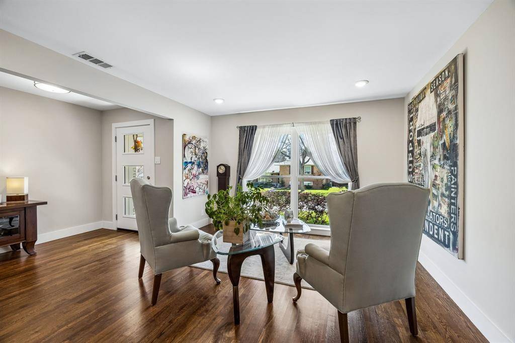 10919 Colbert Way, Dallas, TX 75218