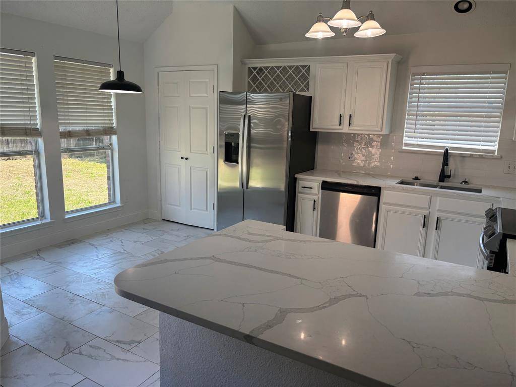 917 Cole Avenue, Denton, TX 76208