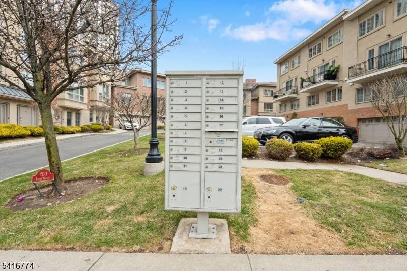 200 Laird Avenue-C2101, Cliffside Park Boro, NJ 07010