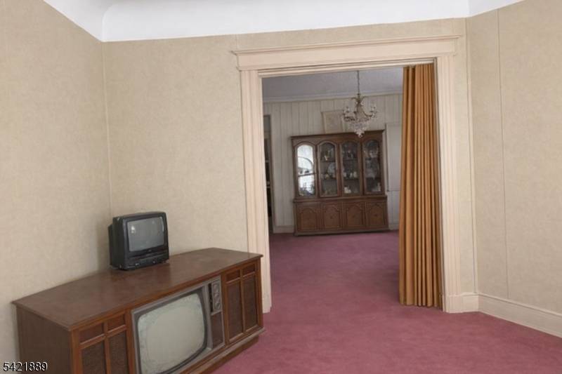 59 Beverly St, Newark City, NJ 07108