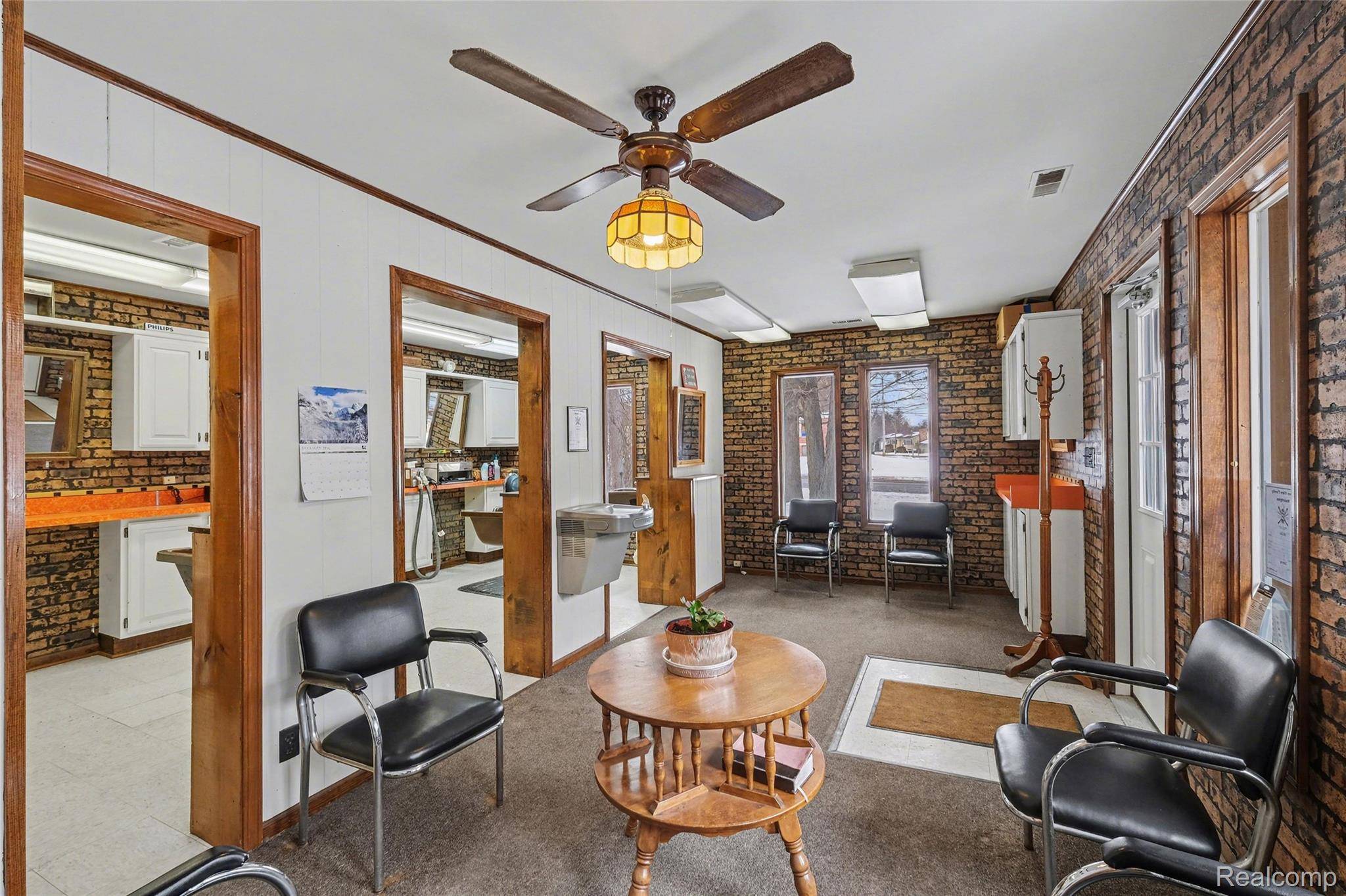 1011 S Graham RD, Flint Charter Township, MI 48532