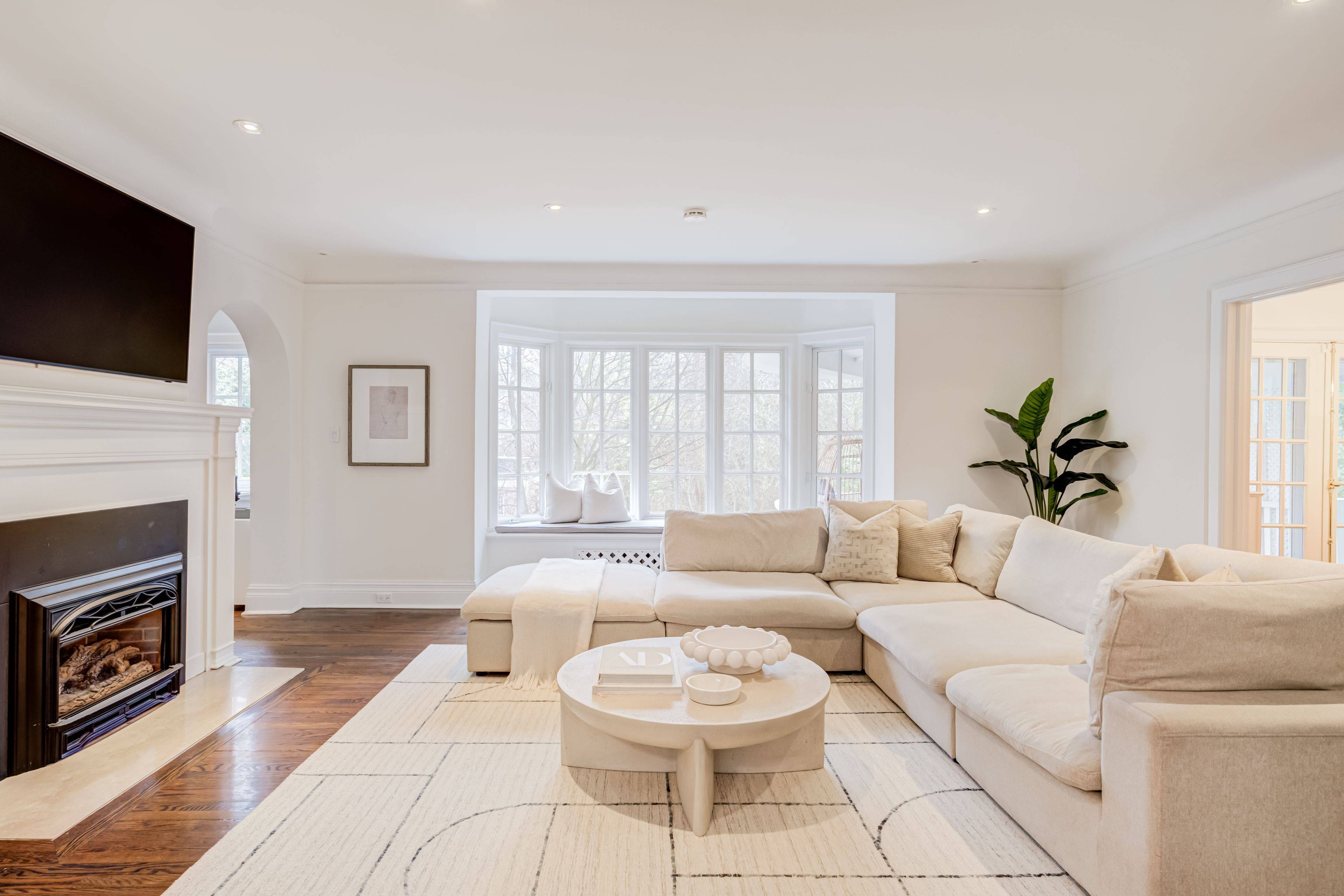 43 Glengowan RD, Toronto C04, ON M4N 1G1
