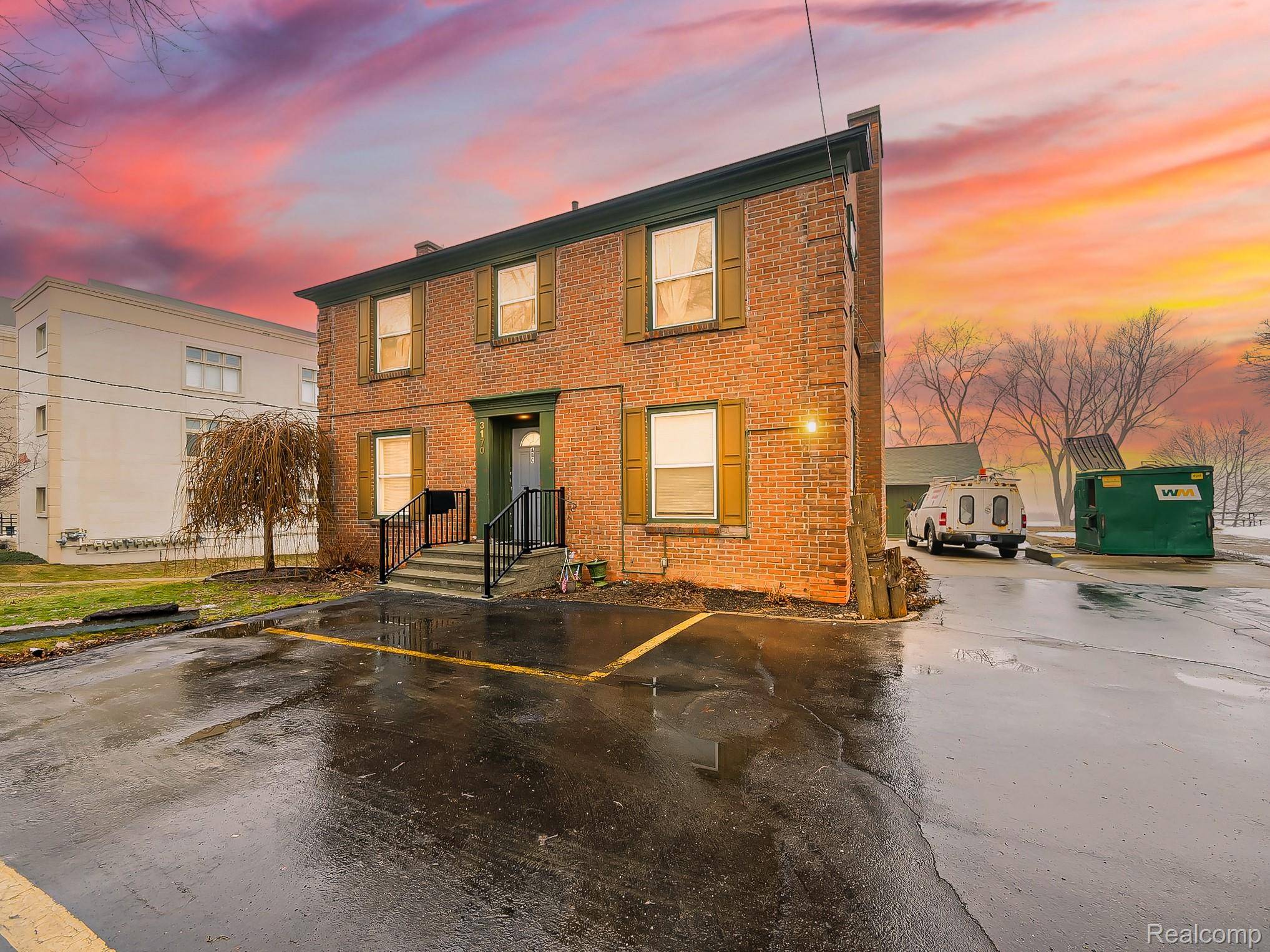 3170 Dixie HWY #D, Waterford Charter Township, MI 48328