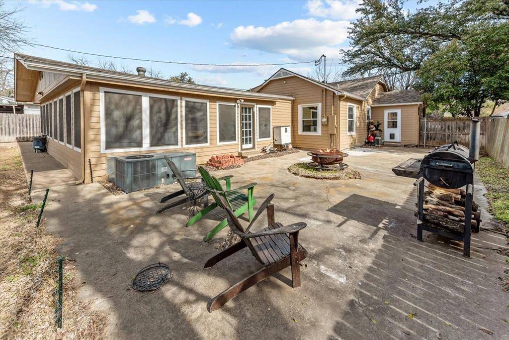 502 Bellevue Drive, Cleburne, TX 76033