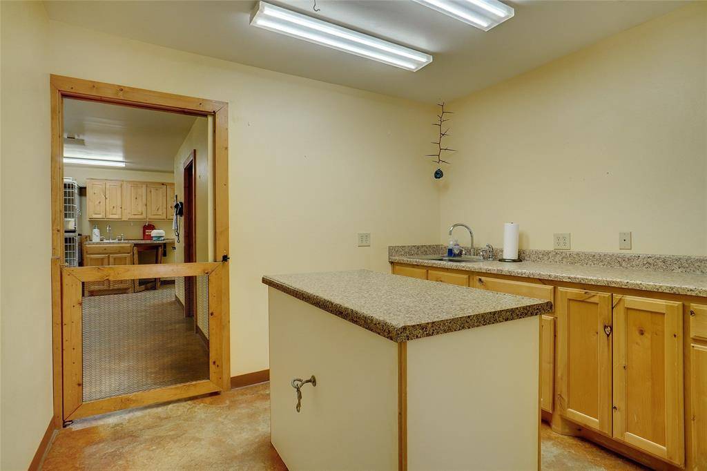 111 FARM MARKET #21, Mount Pleasant, TX 75455