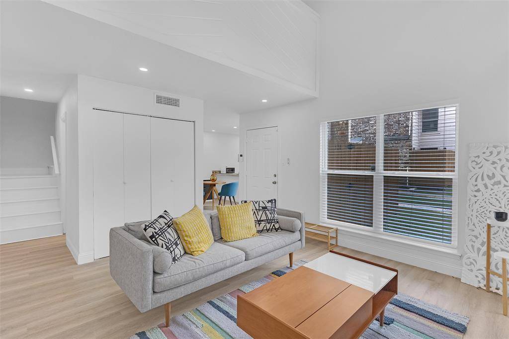 5516 Boca Raton Boulevard #321, Fort Worth, TX 76112