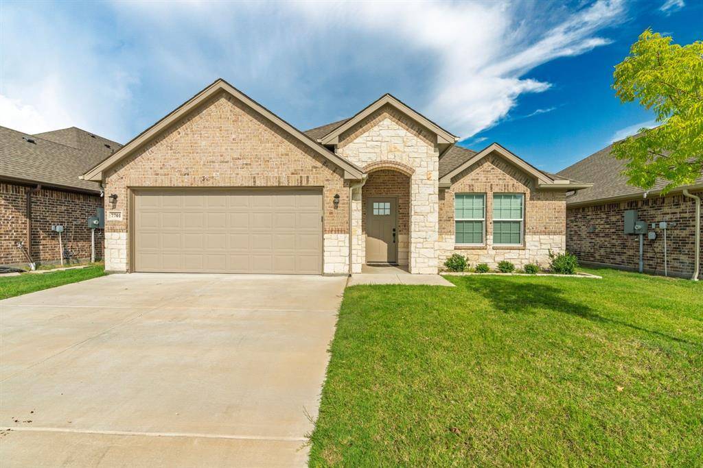 7701 Scott Lane, Greenville, TX 75402