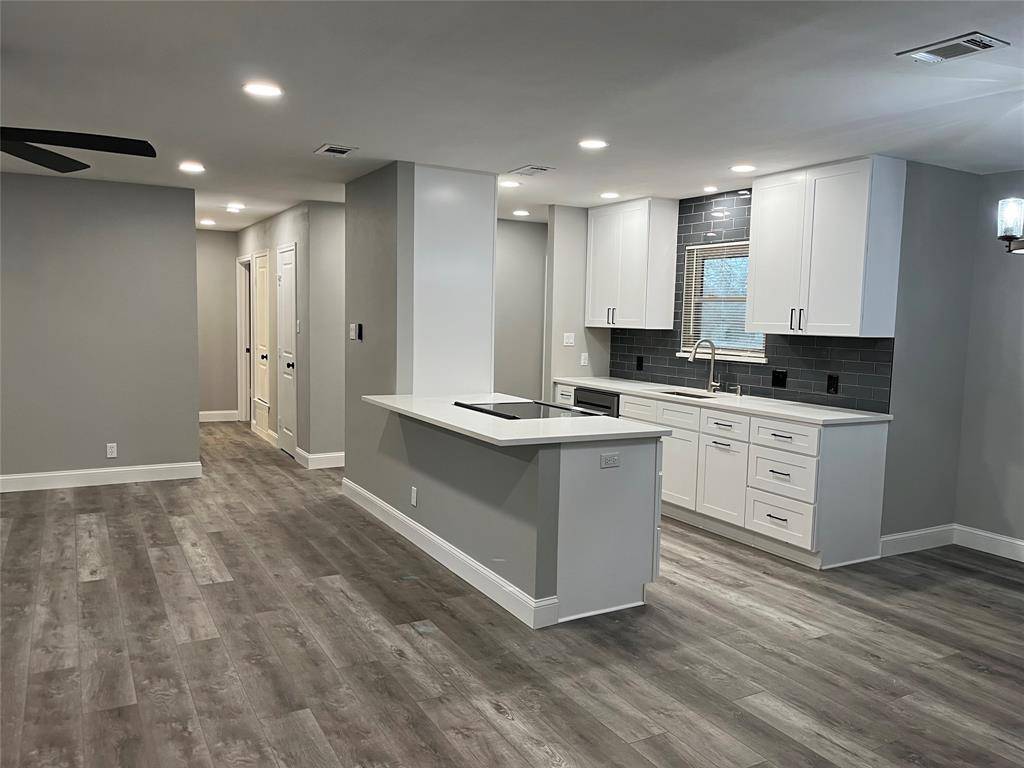 5241 Fm 2495, Athens, TX 75752