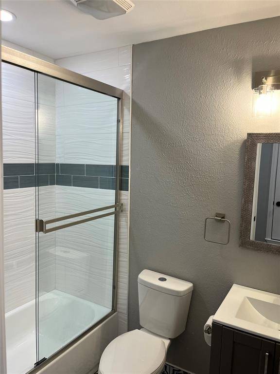 5241 Fm 2495, Athens, TX 75752