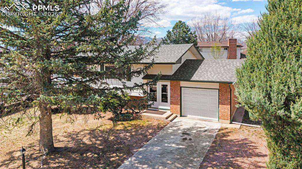 54 N Albion ST, Colorado Springs, CO 80911