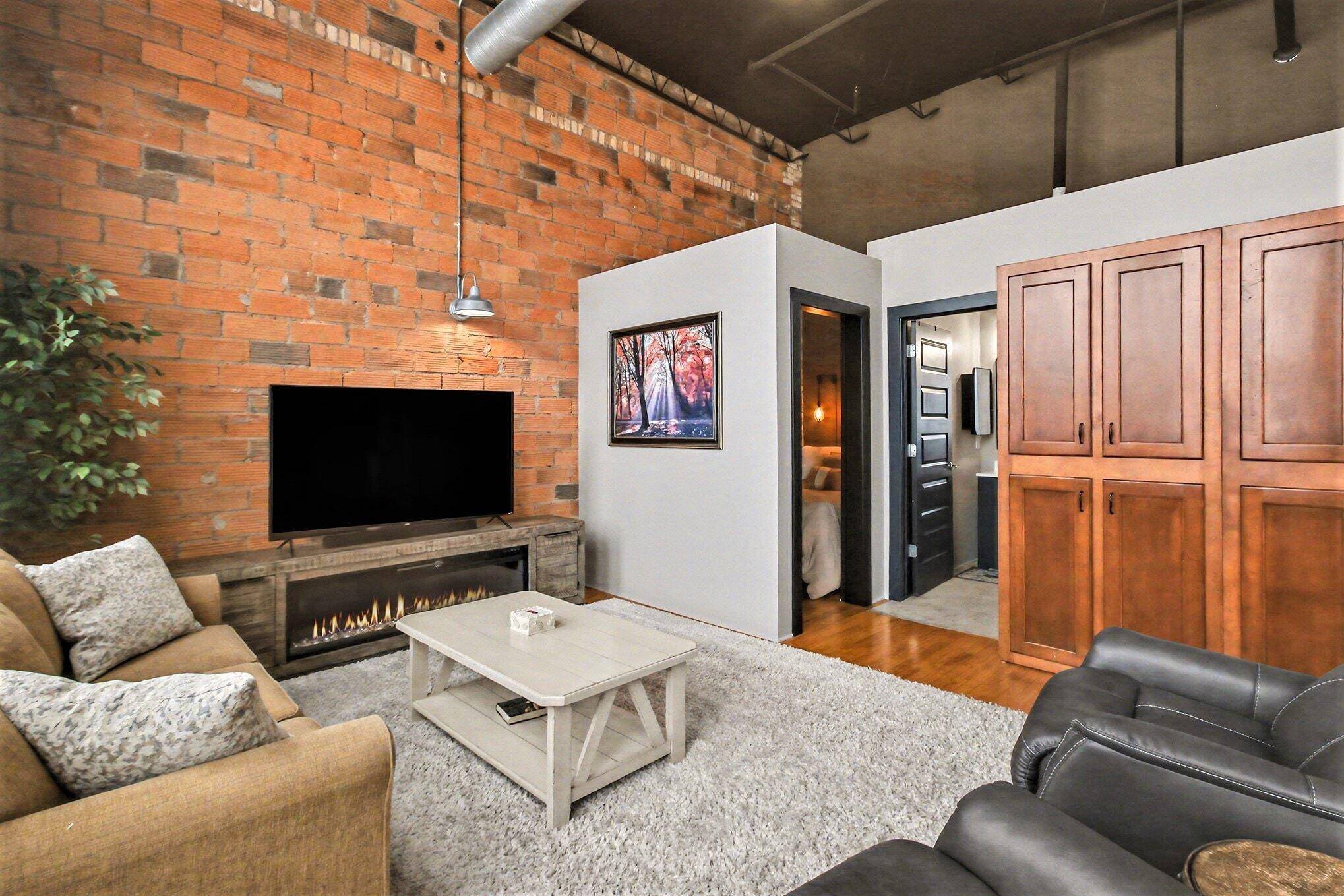 500 Erie ST #213, South Haven City, MI 49090