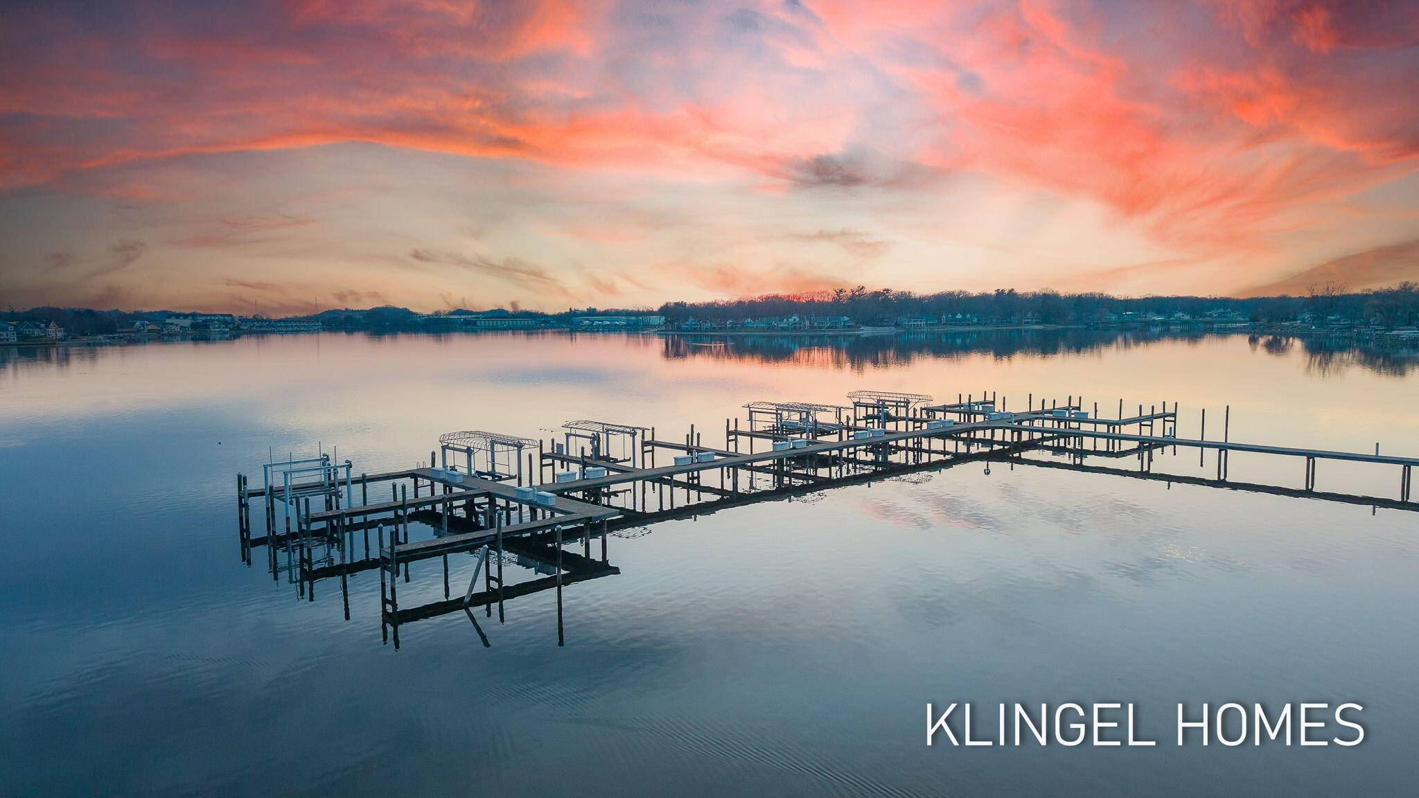 16480 Springvale CT, Ferrysburg City, MI 49456