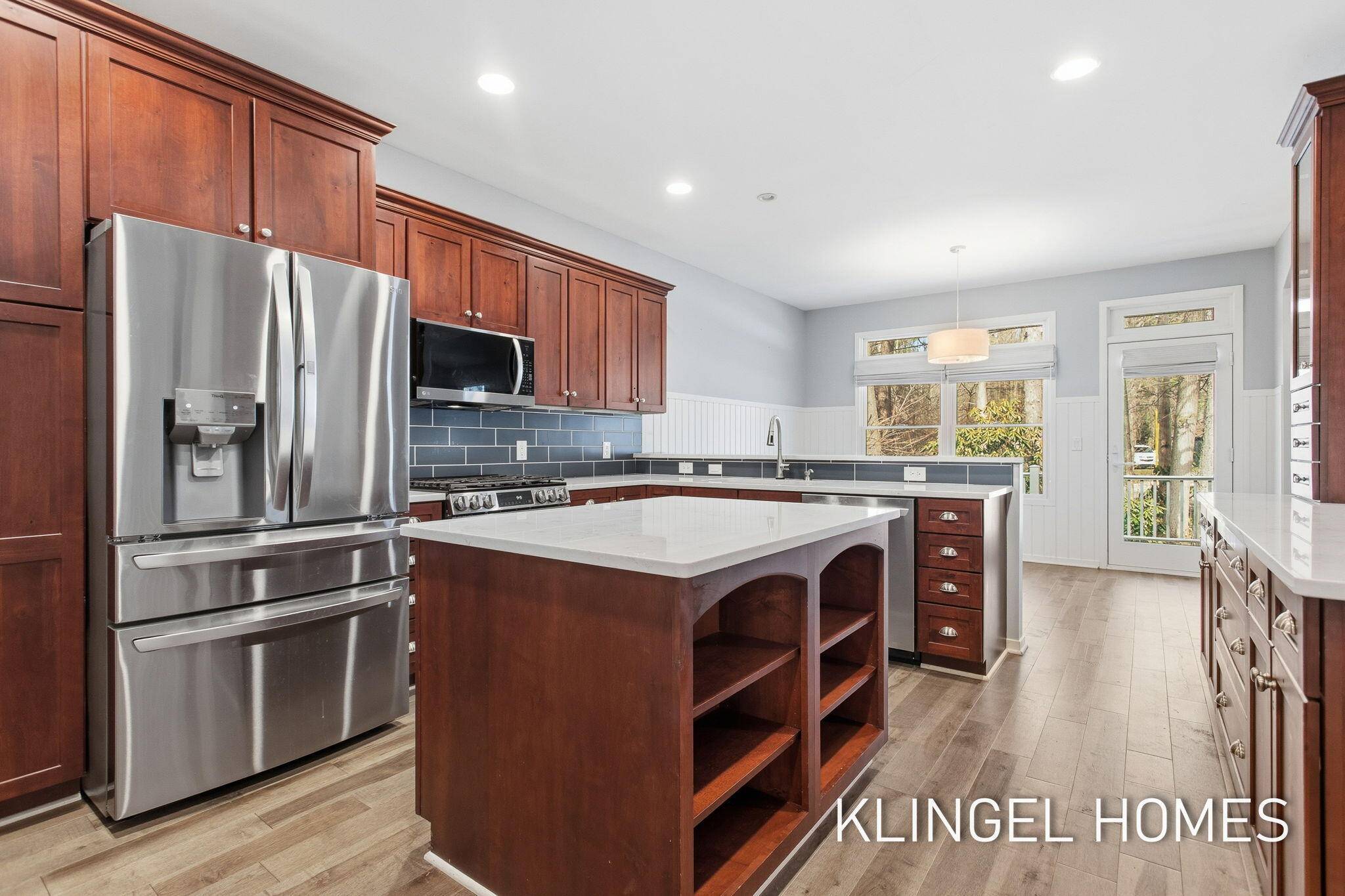 16480 Springvale CT, Ferrysburg City, MI 49456