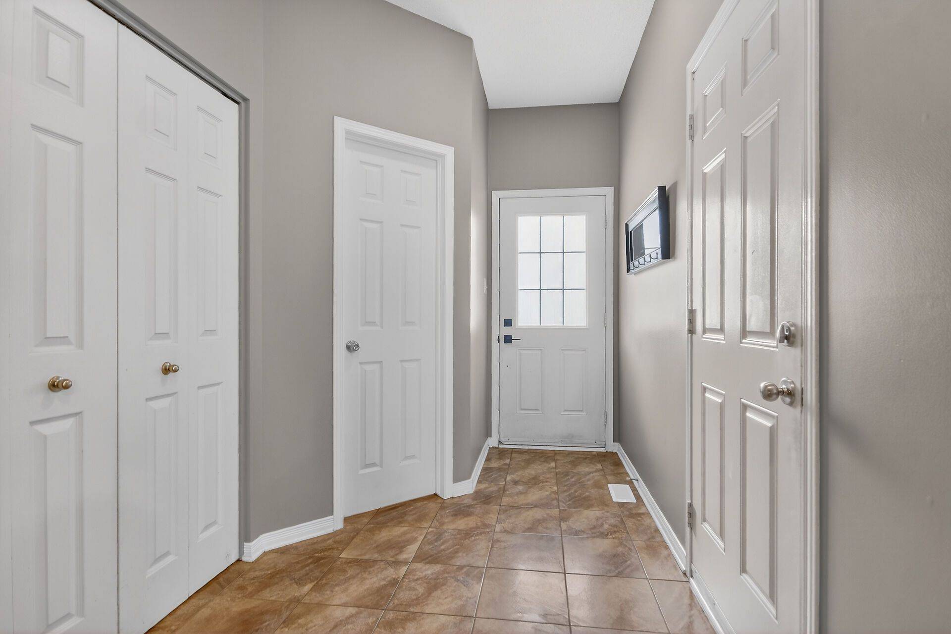 317 Copperfield CRES, Barrhaven, ON K2J 0L2