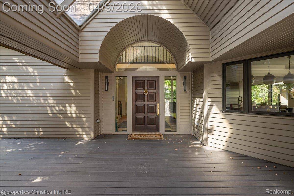 40 Scenic Oaks DR N, Bloomfield Hills, MI 48304