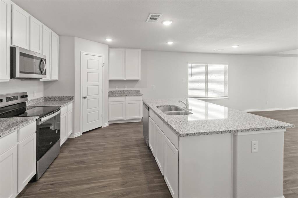 10024 Freighter Trail, Fort Worth, TX 76131