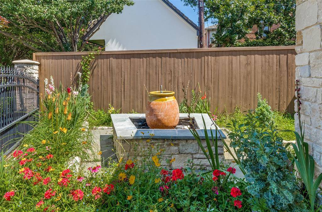 5800 Armstrong Parkway, University Park, TX 75205