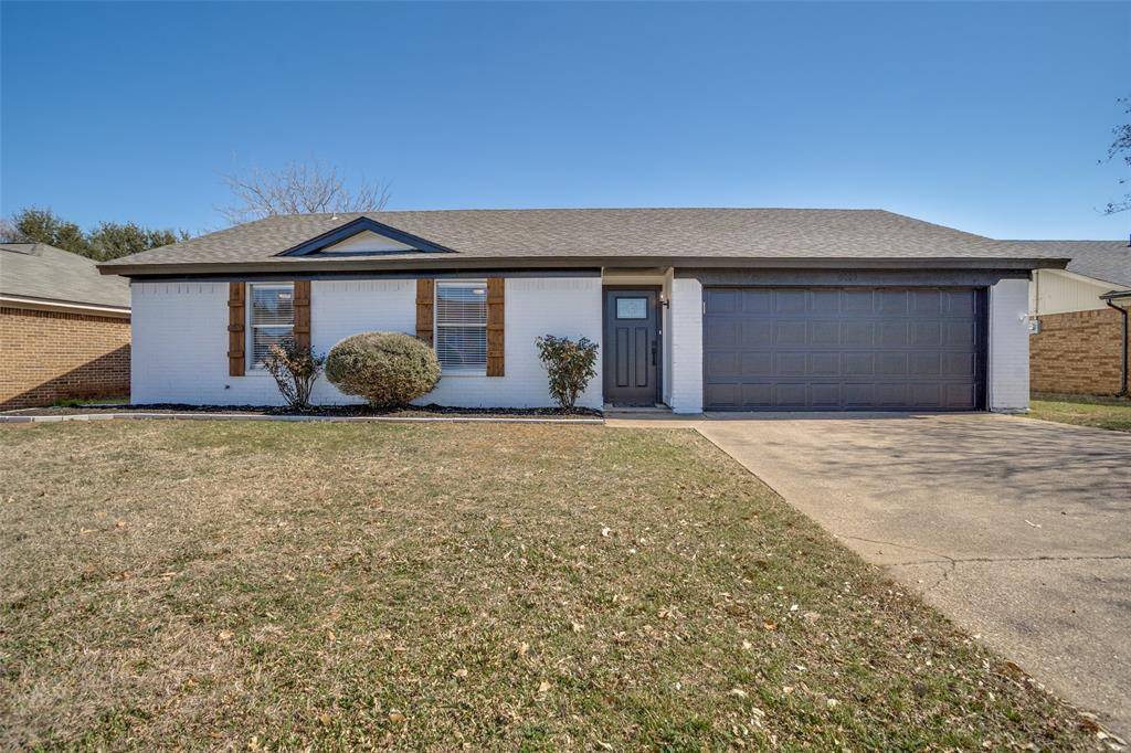 6009 Maple Springs Drive, Arlington, TX 76001