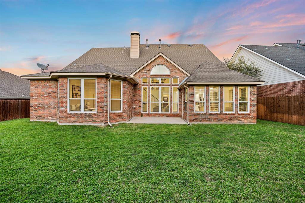 2717 Cobblestone Drive, Grapevine, TX 76051