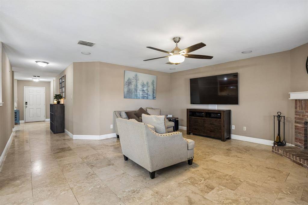 2629 Pandale Drive, Mesquite, TX 75181