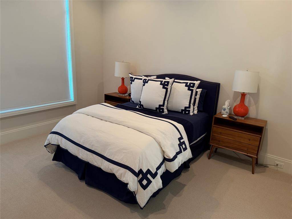 11 Edge Hill Drive, Dallas, TX 75248