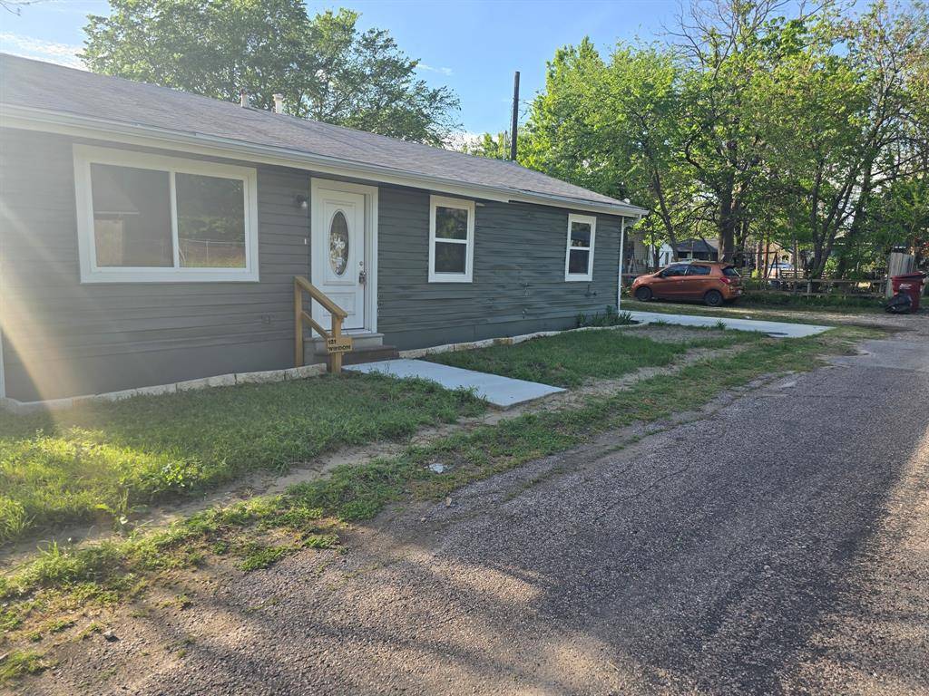 121 Windom Street #A, Farmersville, TX 75442