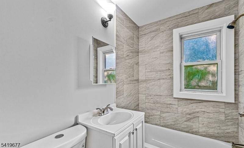 6 Armstrong St., Apt 2, South Bound Brook Boro, NJ 08880