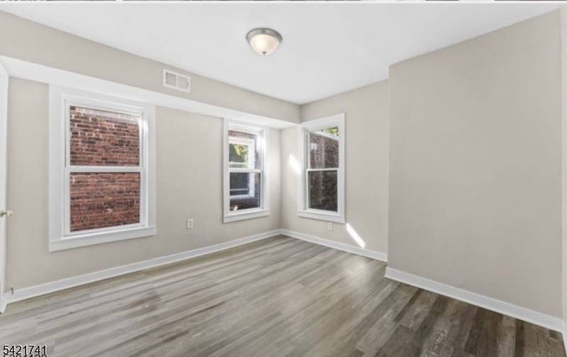 171 Milford Ave #2, Newark City, NJ 07108