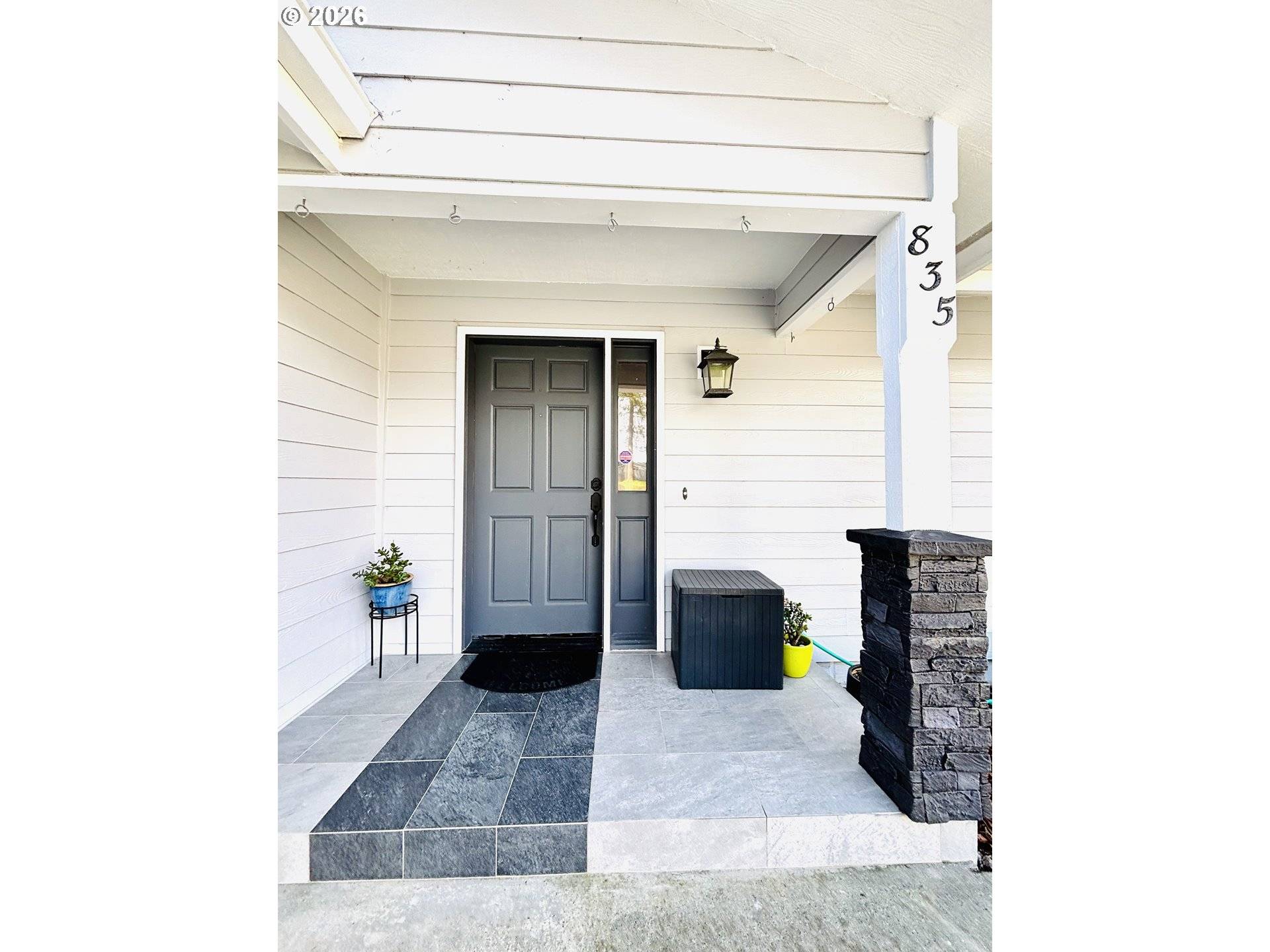 835 HIGHLAND AVE, Brookings, OR 97415