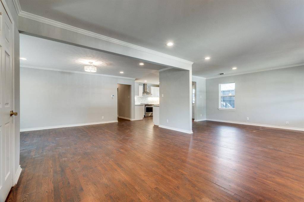 2940 Seymour Drive, Dallas, TX 75229