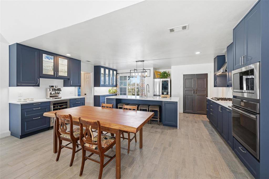 2240 Cottonwood Court, Midlothian, TX 76065